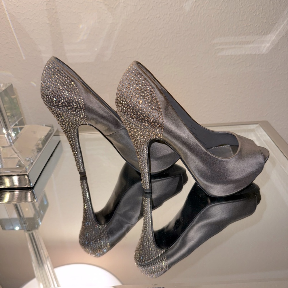 Elegant Gray Peep-Toe Heels